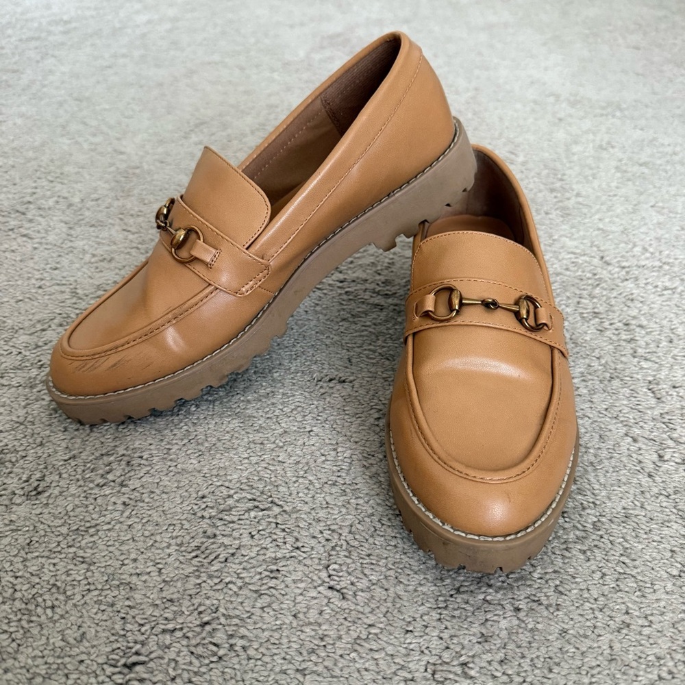 Tan lug sole loafers